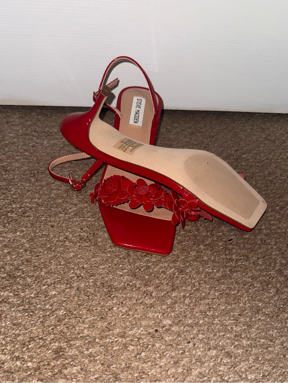 Steve Madden Red Floral Patent Slingback Sandals - Picture 3 of 3